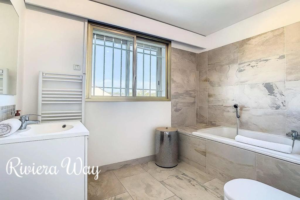 4 room apartment in Cap d'Antibes, photo #4, listing #103387032