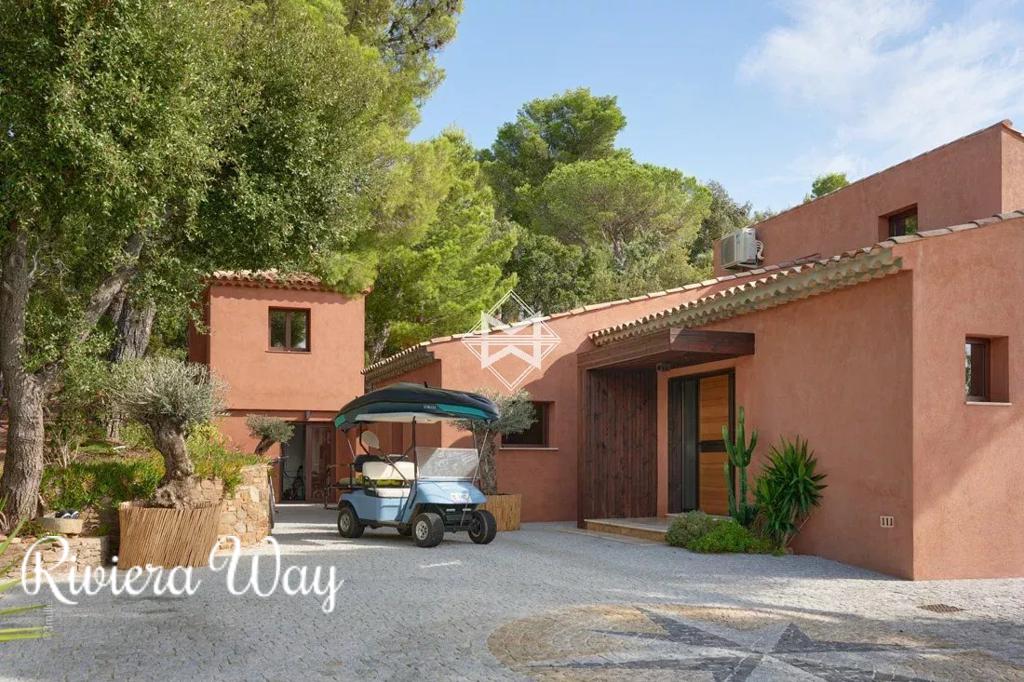 7 room villa in Le Lavandou, 210 m², photo #2, listing #104025936