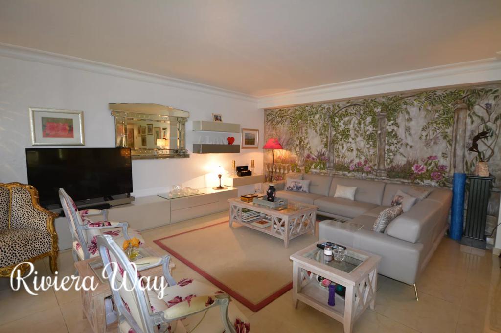 4 room apartment in Cap d'Antibes, photo #3, listing #81768708