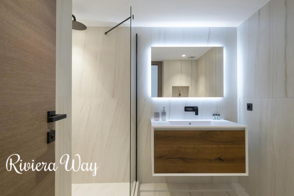4 room apartment in Cannes, photo #8, listing #106636698