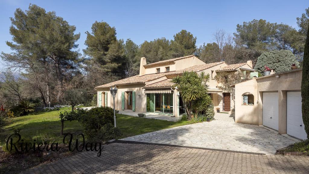 5 room villa in Saint-Paul-de-Vence, photo #5, listing #99356376