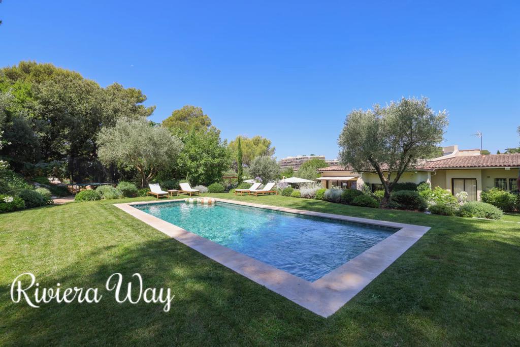 Villa in Le Cannet, photo #3, listing #106028790