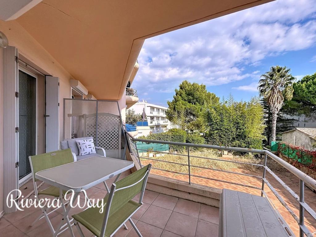 1 room apartment in Cap d'Antibes, photo #7, listing #104413302