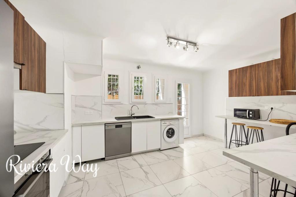 6 room villa in Mougins, photo #5, listing #107133054