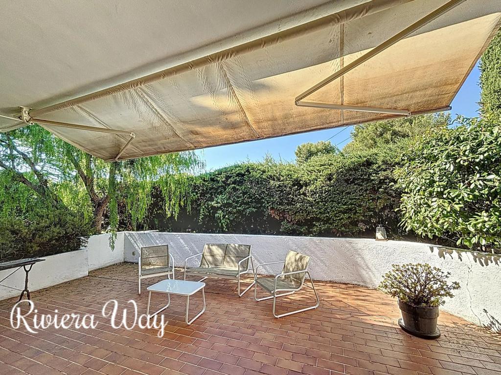 4 room villa in Cap d'Antibes, photo #7, listing #103875996