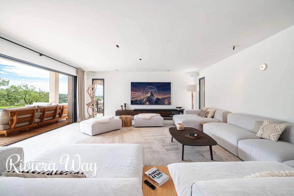 8 room villa in Le Rouret, photo #5, listing #105616560