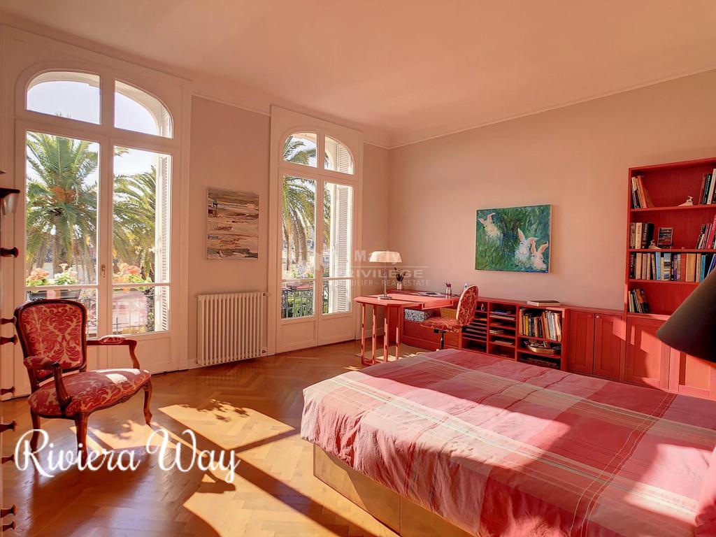 4 room apartment in Cannes, photo #9, listing #86516850