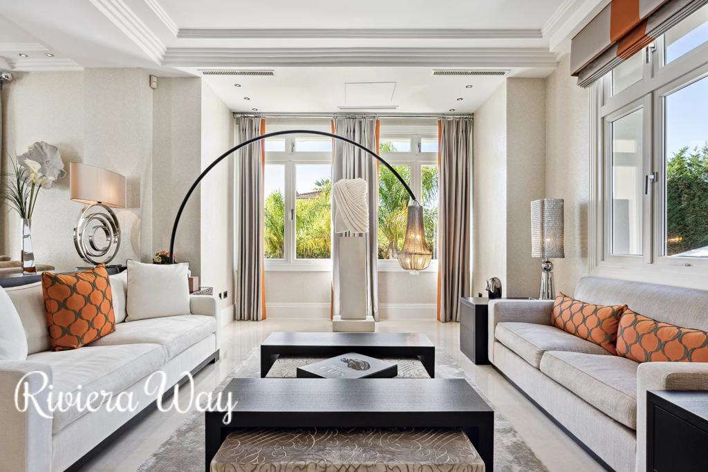 5 room villa in Cap d'Antibes, photo #9, listing #103975620