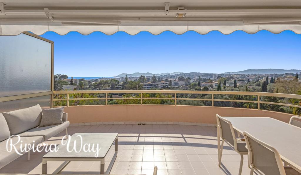 3 room apartment in Le Cannet, photo #3, listing #105917196