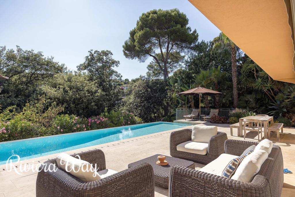 Villa in Antibes, photo #3, listing #103658436