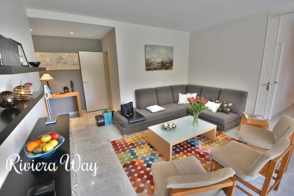 3 room apartment in Juan-les-Pins, photo #1, listing #99683262