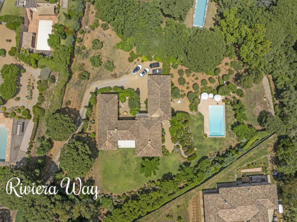 8 room villa in La Croix-Valmer, photo #9, listing #103229952