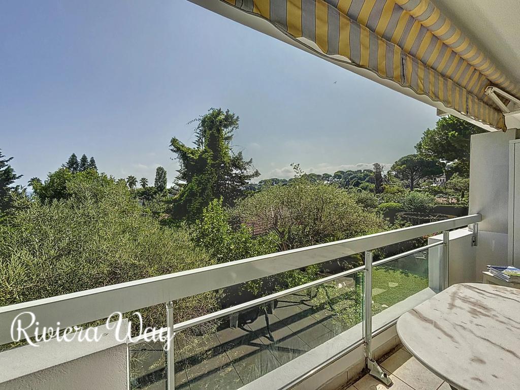 Apartment in Cap d'Antibes, photo #7, listing #100348206