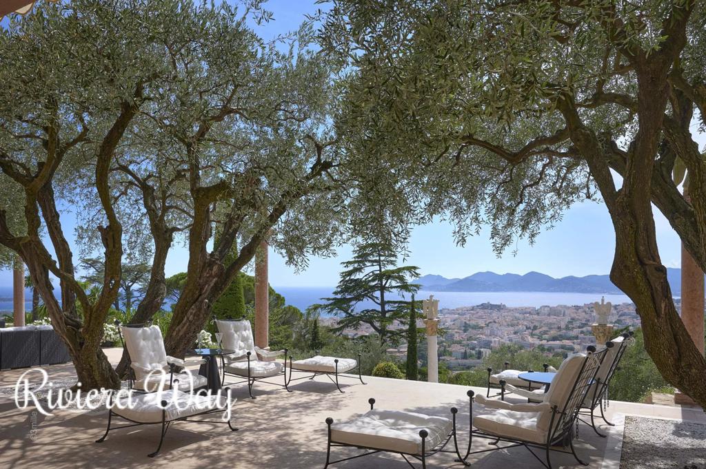 9 room villa in Cannes, photo #4, listing #106425732