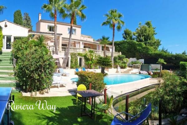 9 room villa in Antibes, 270 m², photo #1, listing #66688230