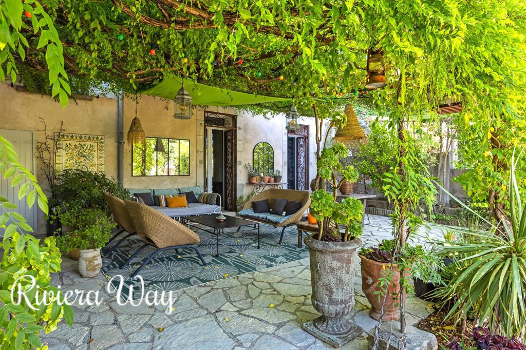 9 room villa in Figanières, photo #2, listing #103689684
