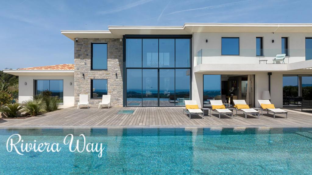8 room villa in Roquefort-les-Pins, photo #3, listing #103920096