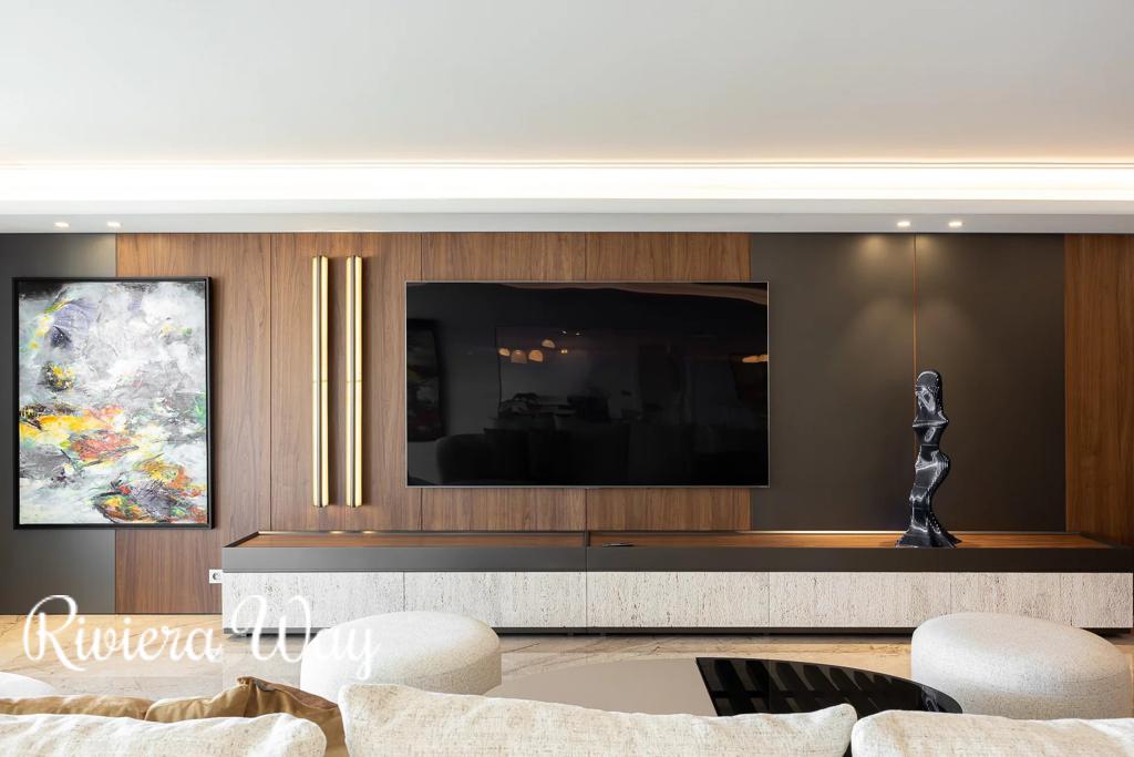 6 room apartment in Cannes, photo #6, listing #105951594