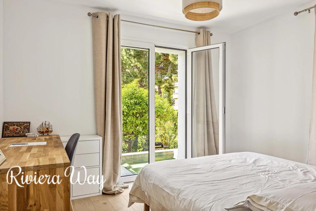 6 room villa in Cap d'Antibes, photo #6, listing #94920882