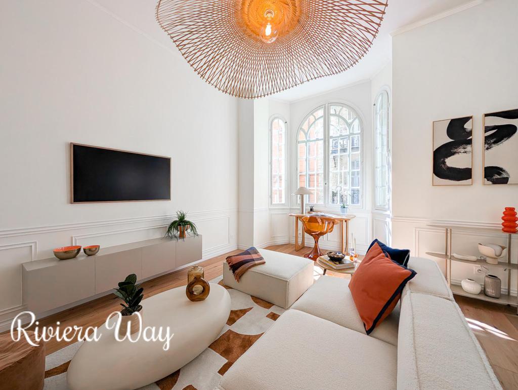 4 room apartment in Nice, 107 m², photo #1, listing #106035426