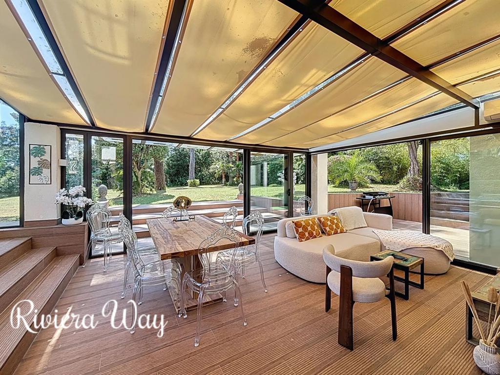6 room villa in Cap d'Antibes, photo #4, listing #103082574