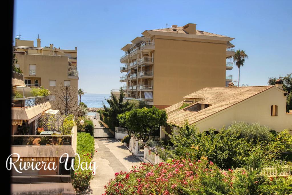 4 room apartment in Roquebrune — Cap Martin, photo #5, listing #97233738