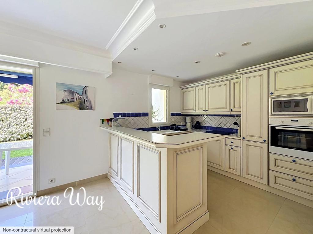 3 room apartment in Antibes, photo #4, listing #106609104