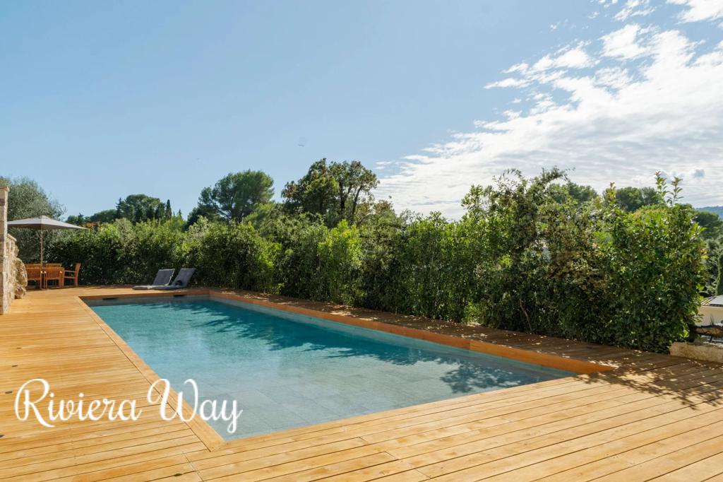 7 room villa in Mougins, photo #3, listing #104262984