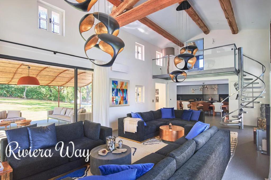 6 room villa in Gassin, photo #6, listing #102861570