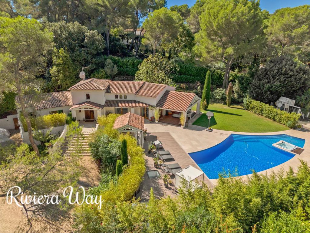 Villa in Mougins, photo #4, listing #100440144