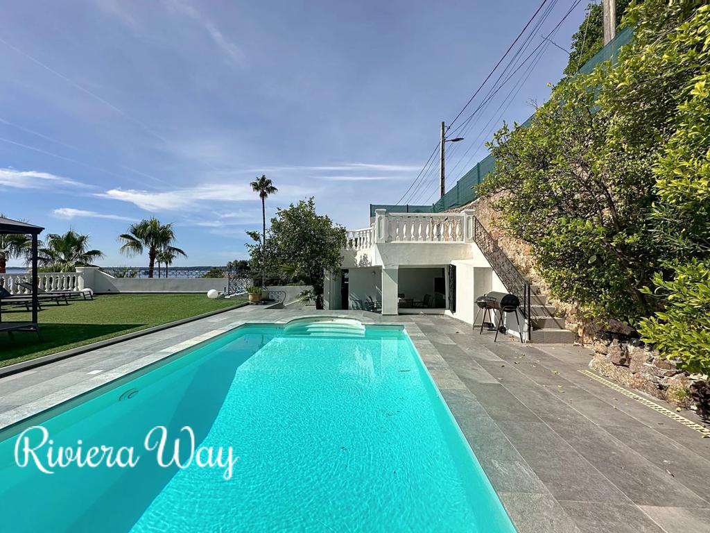 7 room villa in Cannes, photo #9, listing #103928286