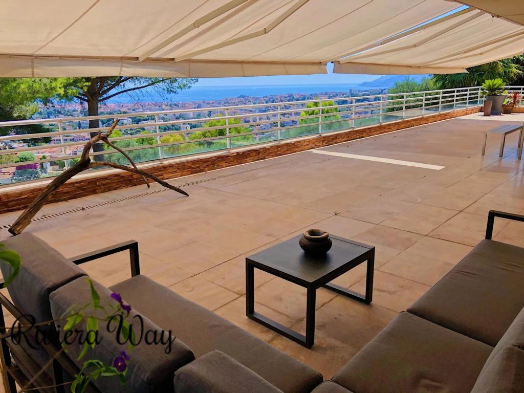 5 room apartment in Le Cannet, photo #8, listing #104508306