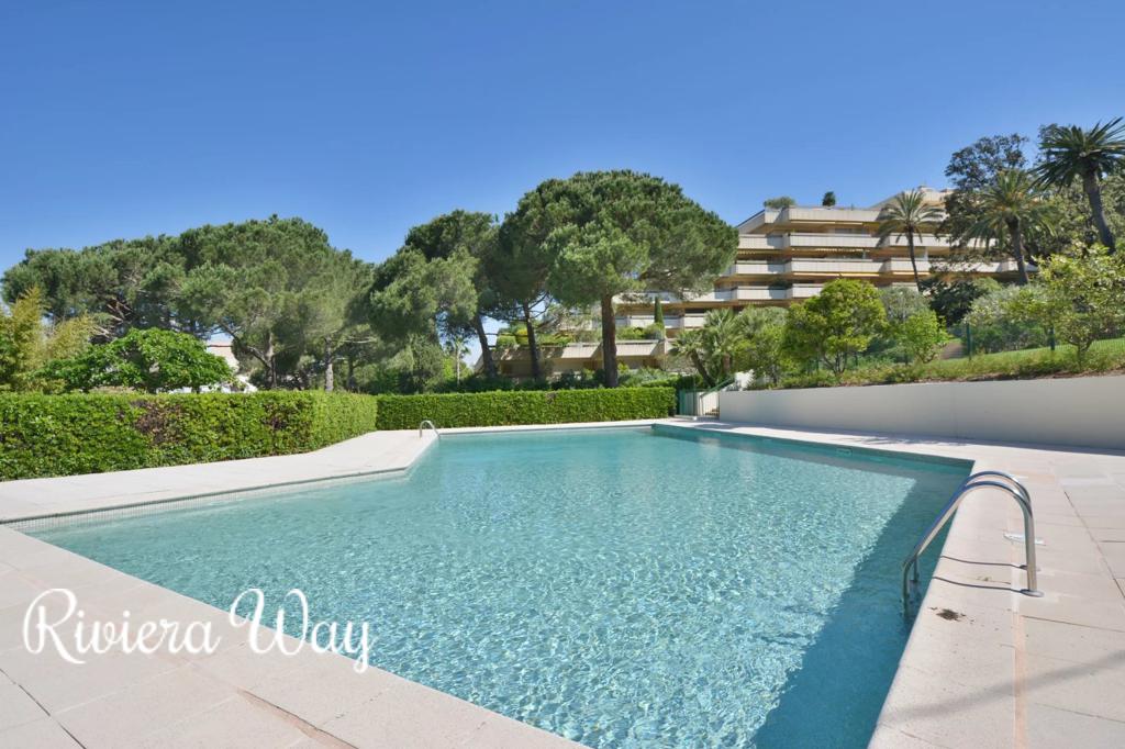 4 room apartment in Juan-les-Pins, photo #5, listing #87719562